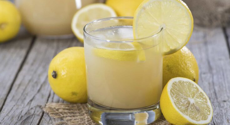 What are the health benefits of lemon juice?